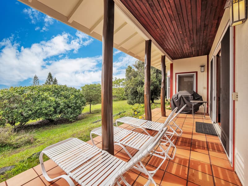 94-1769 AMEPELA RD, Naalehu, HI 96772