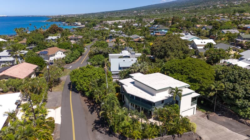 77-121 QUEEN KALAMA AVE, Kailua-Kona, HI 96740