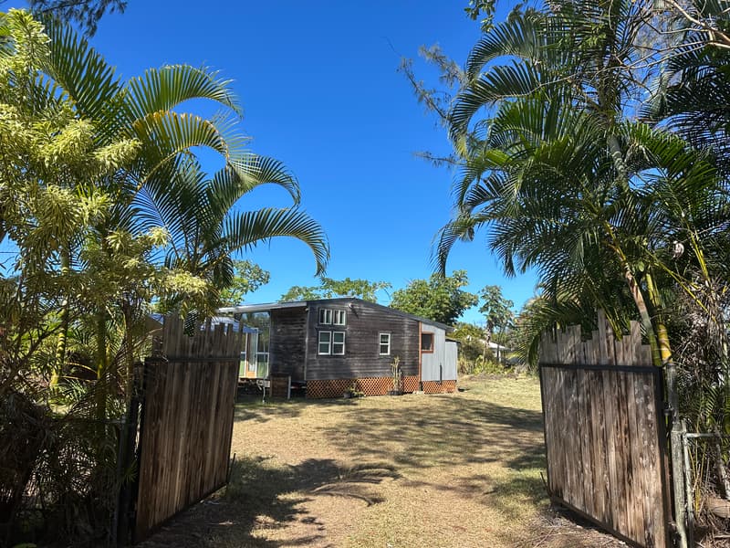 15-1057 AMAU RD, Keaau, HI 96749