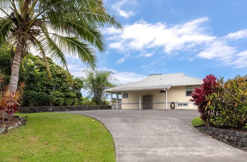77-6128 MAMALAHOA HWY #D, Holualoa, HI 96725