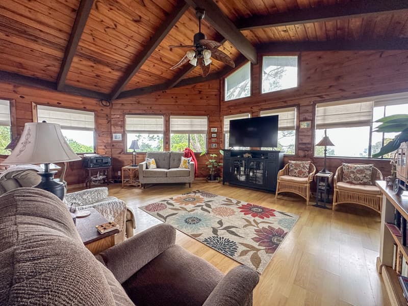 94-2088 SOUTH POINT RD, Naalehu, HI 96772