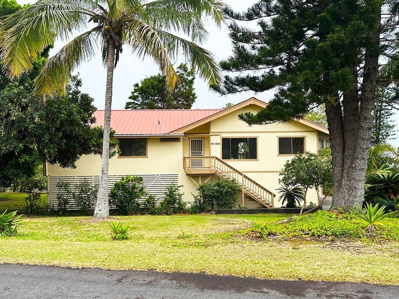 94-5826 AOULI PL, Naalehu, HI 96772