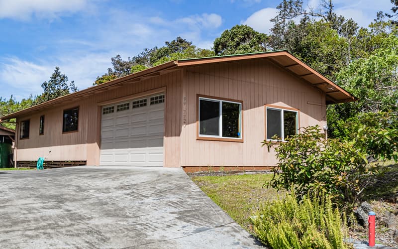 99-7720 KALEHUA PL, Hawaii National Park, HI 96718