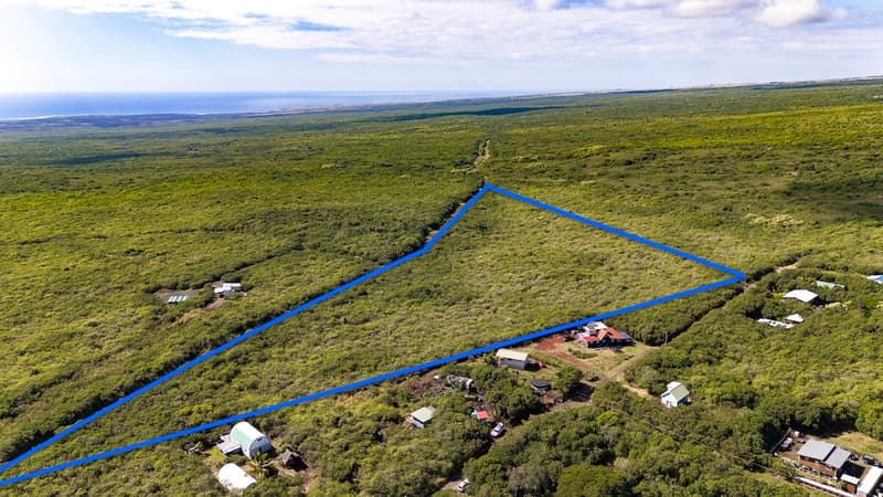 KAALUALU RD, Naalehu, HI 96772