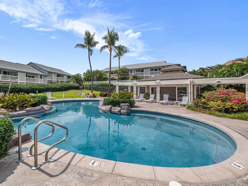 75-6081 ALII DR #W204, Kailua Kona, HI 96740