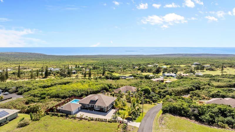 94-1419 KAULUA CIRCLE, Naalehu, HI 96772