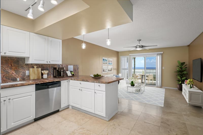 75-6124 ALII DR #205, Kailua-Kona, HI 96740