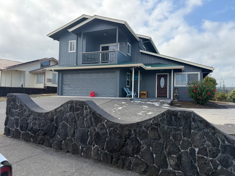 768 LA HOU ST, Hilo, HI 96720
